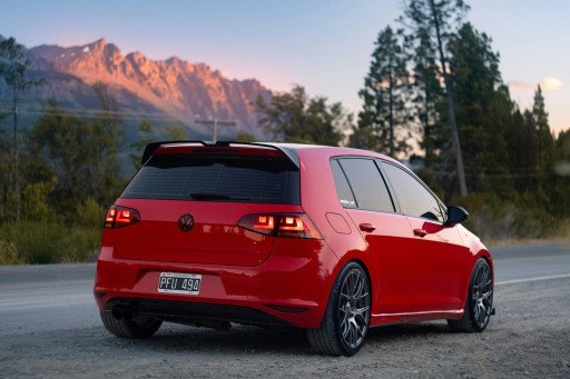 The Comprehensive Guide to the VW Golf 1.6 TDI Bluemotion: An In-Depth Look at Efficiency and Performance